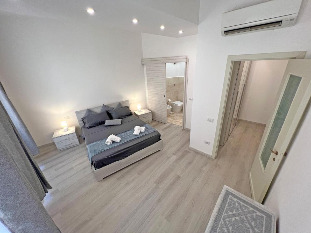 Camere In Centro カリアリ エクステリア 写真